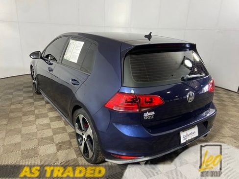 Used 2015 Volkswagen Golf 4-Door FWD image 8