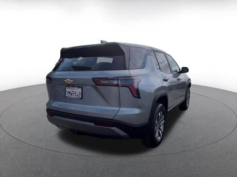 Used 2025 Chevrolet Equinox LT FWD image 15