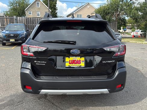 Used 2025 Subaru Outback Limited image 7