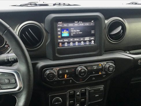 Used 2020 Jeep Gladiator Sport w/ Quick Order Package 24S image 7