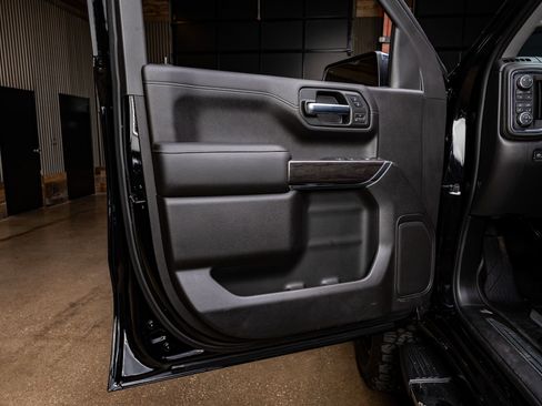 Used 2019 Chevrolet Silverado 1500 LTZ w/ LTZ Plus Package image 35