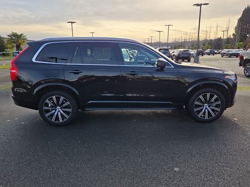 Certified 2023 Volvo XC90 B5 Core w/ Protection Package Premier image 9