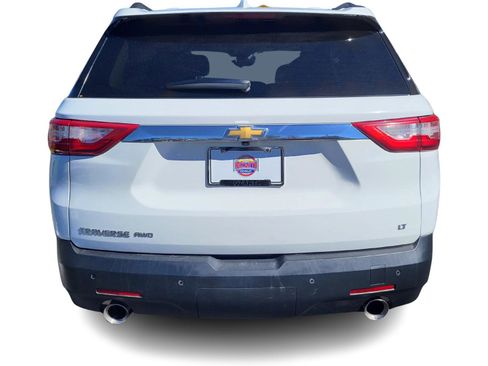 Used 2020 Chevrolet Traverse LT w/ Driver Confidence II Package image 4