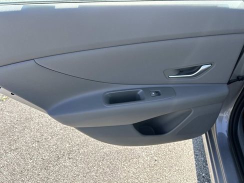 New 2026 Hyundai Elantra Sport image 18