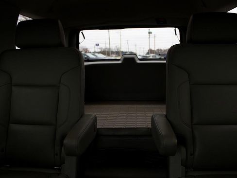 Used 2018 GMC Yukon SLT image 26