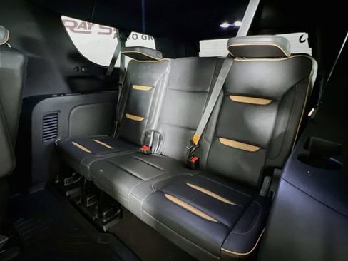 Used 2023 GMC Yukon XL AT4 w/ Technology Package AWD/4WD image 35