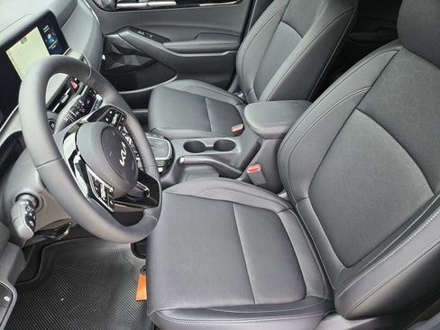 New 2026 Kia Seltos EX FWD image 10