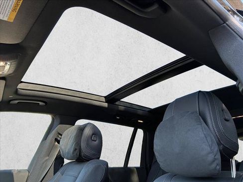 Certified 2025 Mercedes-Benz GLS 580 4MATIC image 13