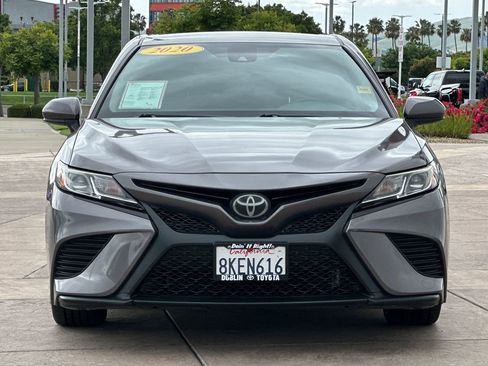 Certified 2020 Toyota Camry SE w/ Carpet Mat Package FWD image 11