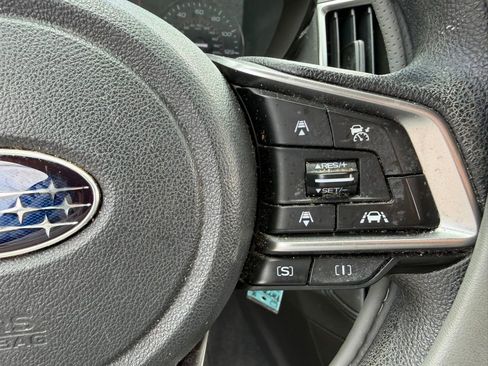 Used 2020 Subaru Crosstrek 2.0i AWD/4WD image 26