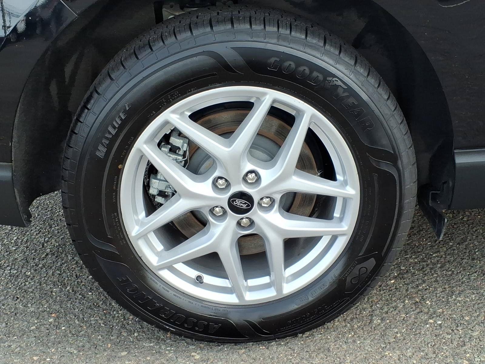 Used 2024 Ford Edge SEL AWD/4WD image 7