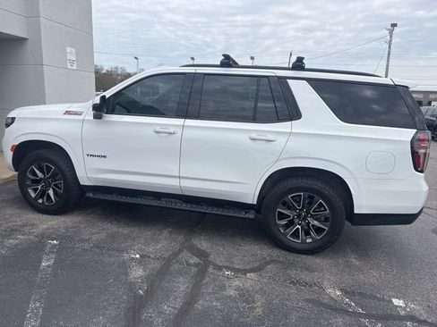 Used 2023 Chevrolet Tahoe Z71 w/ Luxury Package AWD/4WD image 2