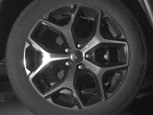 Used 2025 Jeep Compass Limited image 15