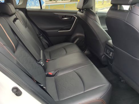 Used 2024 Toyota RAV4 Adventure image 30