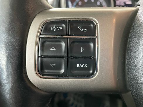 Used 2012 Jeep Grand Cherokee Overland image 8