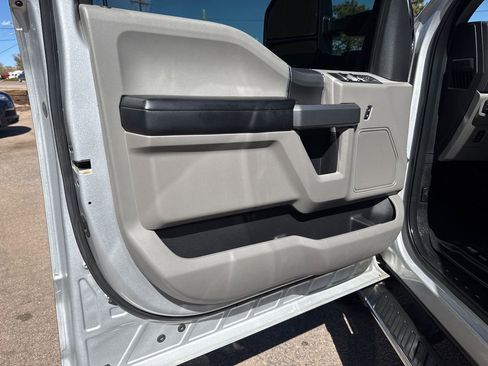 Used 2017 Ford F150 XLT w/ Equipment Group 302A Luxury image 43