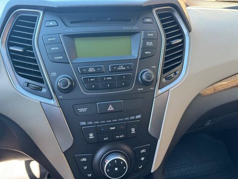 Used 2015 Hyundai Santa Fe Sport image 12
