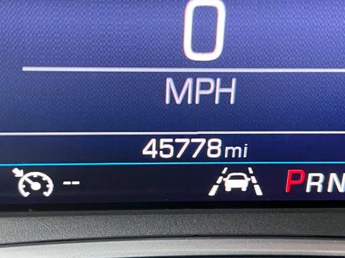 Used 2020 Chevrolet Equinox LT w/ Driver Convenience Package AWD/4WD image 5
