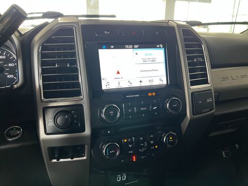 Used 2017 Ford F350 Lariat AWD/4WD image 15