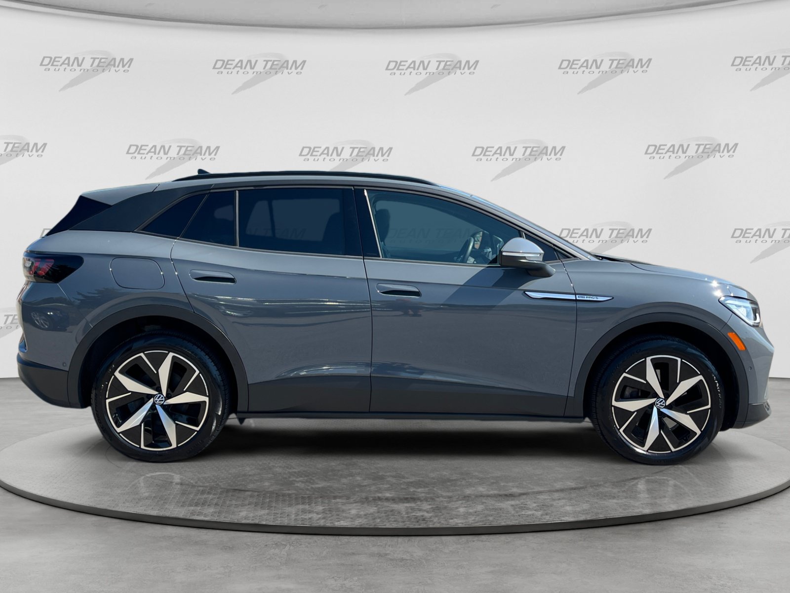 Certified 2023 Volkswagen ID.4 Pro S AWD/4WD image 8