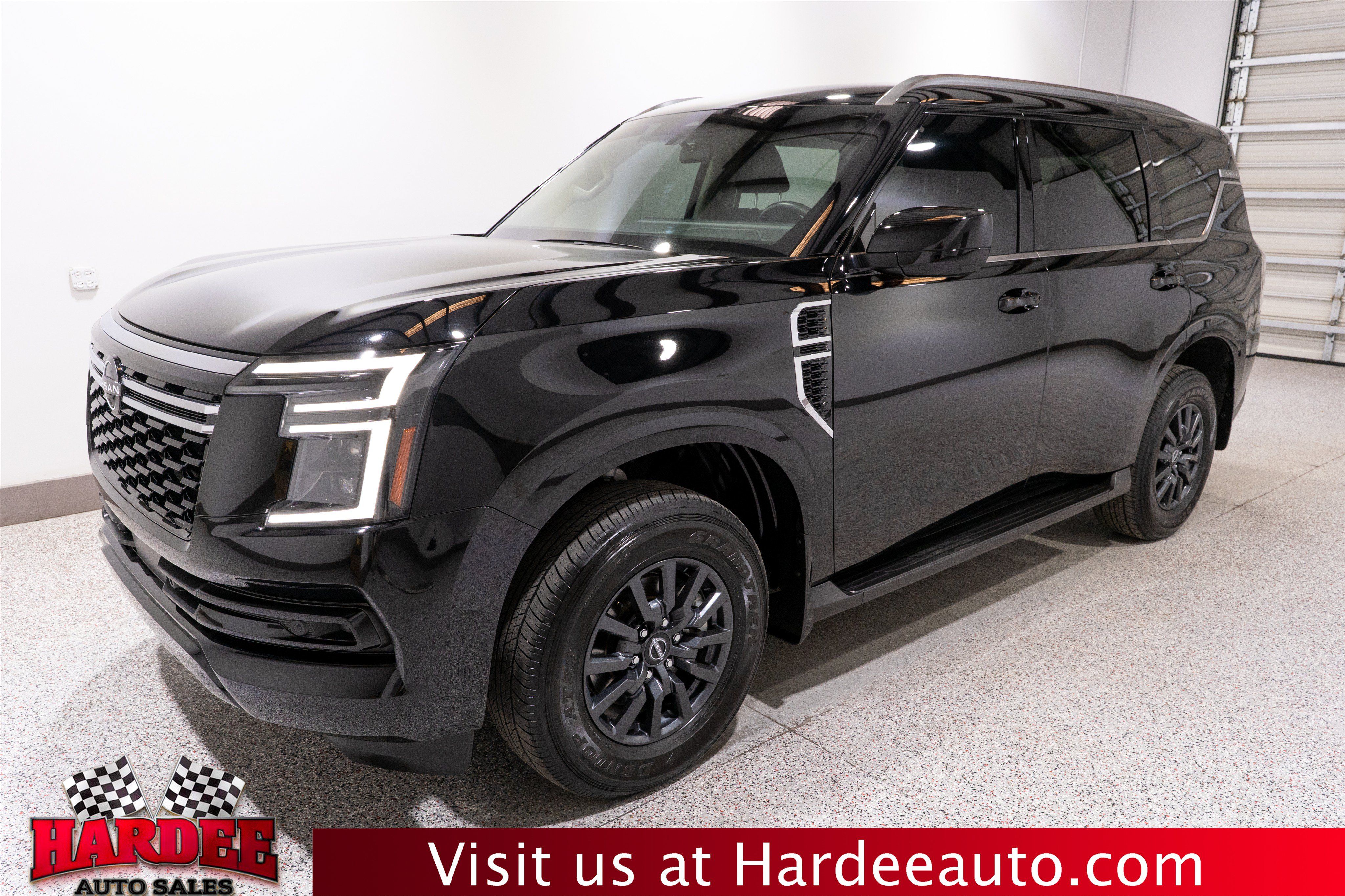 Used 2026 Nissan Armada SV RWD image 2