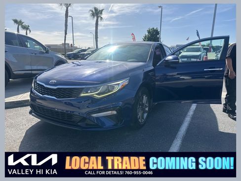 Used 2019 Kia Optima LX FWD image 1