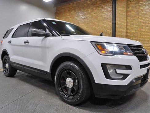 Used 2017 Ford Explorer 4WD Police Interceptor image 5