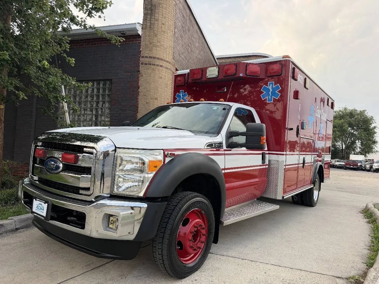 Used 2012 Ford F450 XLT w/ Ambulance Preparation Pkg RWD image 1