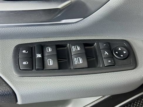 Used 2020 RAM 1500 Big Horn AWD/4WD image 19