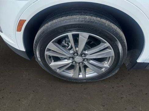 Used 2021 Cadillac XT5 Premium Luxury AWD/4WD image 9