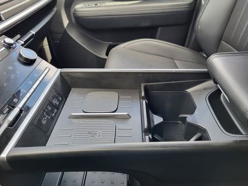 Used 2025 Hyundai Santa Fe SEL AWD/4WD image 19