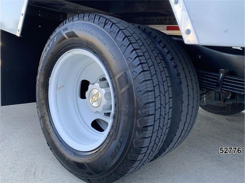 Used 2024 Chevrolet Express 3500 w/ Power Convenience Package RWD image 23