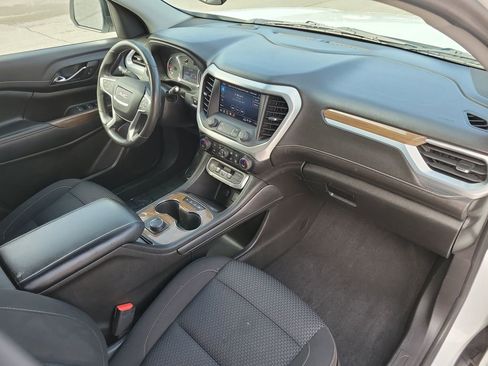 Used 2022 GMC Acadia SLE image 37