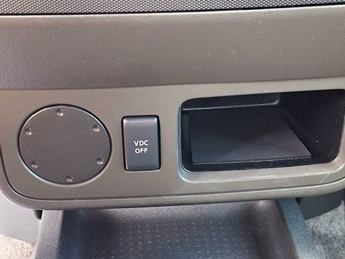 Used 2011 Nissan Frontier SV w/ SV Premium Utility Pkg RWD image 19