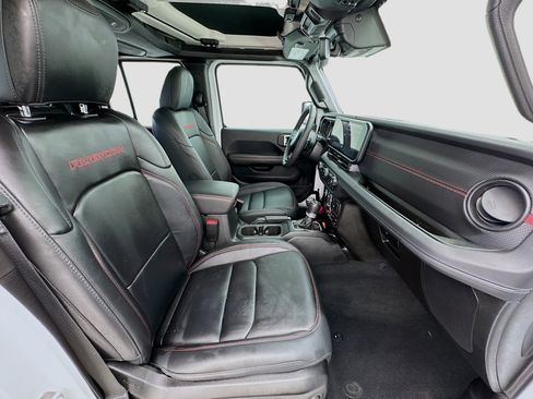 Used 2025 Jeep Gladiator Rubicon image 20