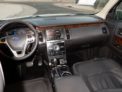 Used 2019 Ford Flex Limited image 16