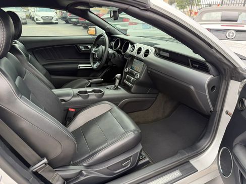 Used 2018 Ford Mustang Premium RWD image 12