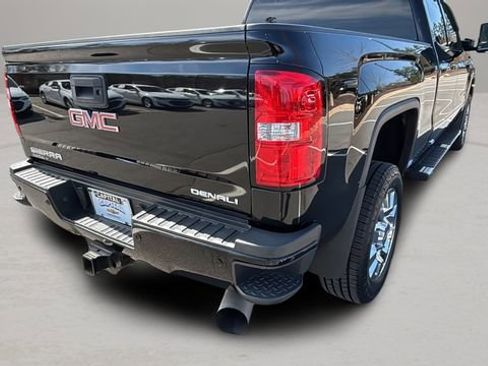 Used 2018 GMC Sierra 2500 Denali w/ Duramax Plus Package image 35