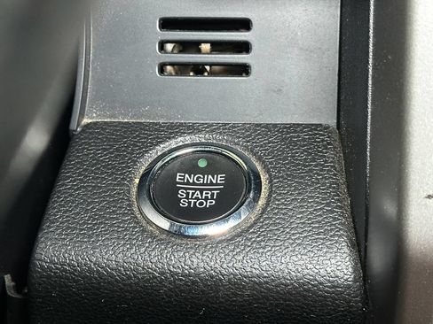 Used 2018 Ford F150 Lariat w/ Equipment Group 502A Luxury AWD/4WD image 31