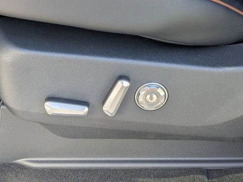 New 2026 Lincoln Navigator Black Label AWD/4WD image 21