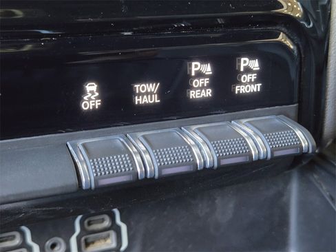 Used 2023 RAM 1500 Laramie image 25