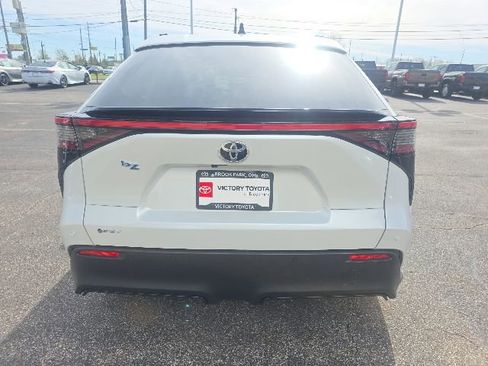 New 2026 Toyota bZ FWD image 6