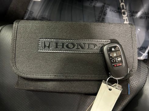 Used 2024 Honda Accord Sport image 28