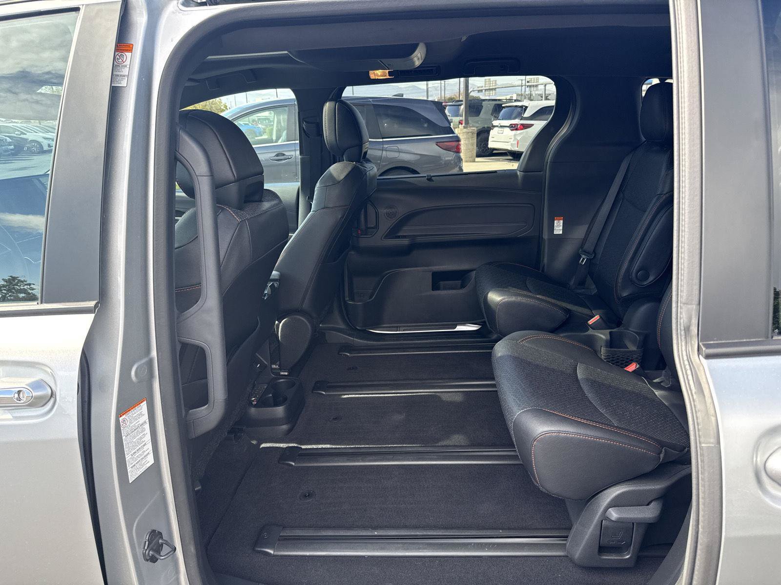 Used 2024 Toyota Sienna XSE w/ XSE Premium Package FWD image 20