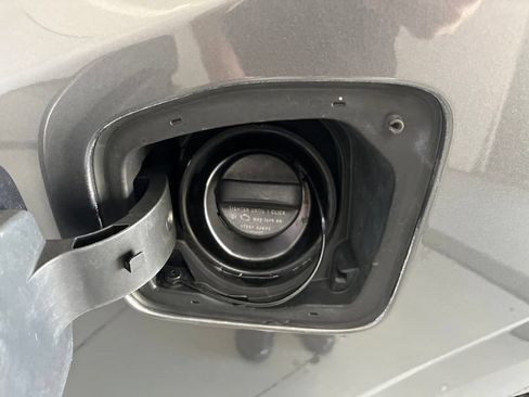 Used 2022 Nissan Frontier S RWD image 35
