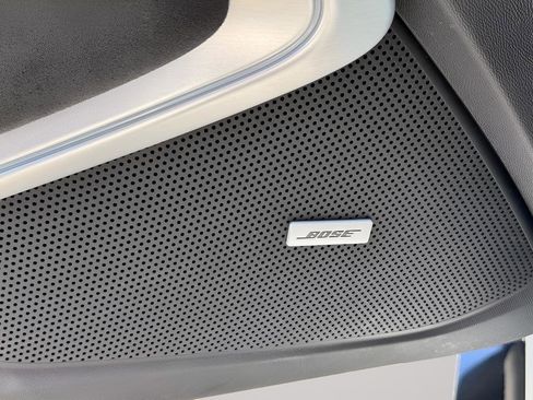 Used 2020 Chevrolet Camaro ZL1 RWD image 11