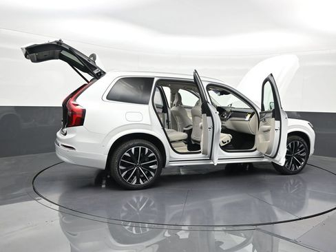 New 2026 Volvo XC90 T8 Ultra w/ Protection Package Premier AWD/4WD image 29