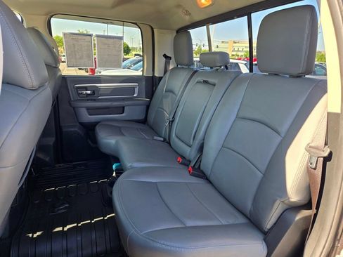 Used 2017 RAM 2500 Big Horn w/ Sport Appearance Group AWD/4WD image 28