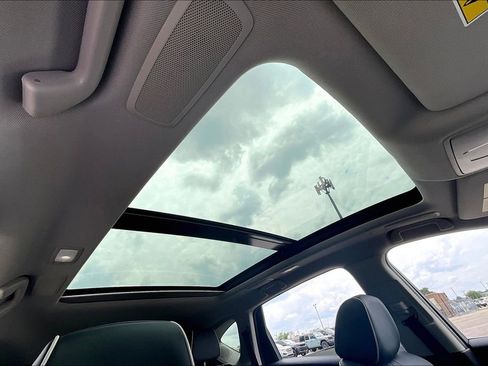 Used 2024 Acura RDX SH-AWD w/ Advance Package image 26