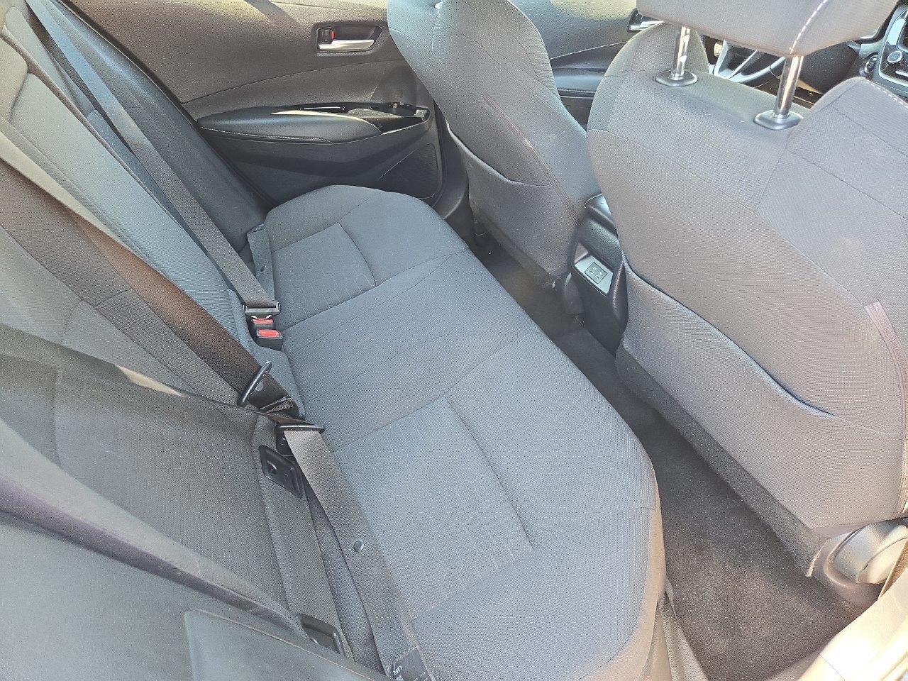 Used 2026 Toyota Corolla SE FWD image 12